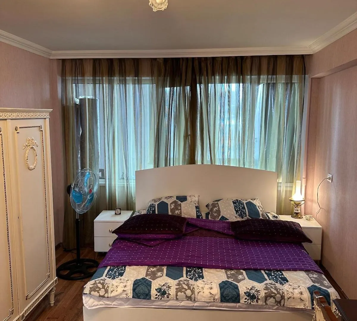 Seaside View Apartment In Baku